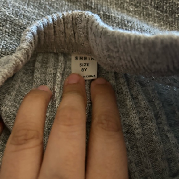 SHEIN Kids Gray Ribbed Leggings - Picture 2 of 4